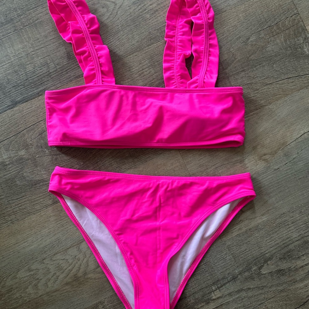 Hot‎ Pink Ruffle Strap Bikini – Size M – EUC
